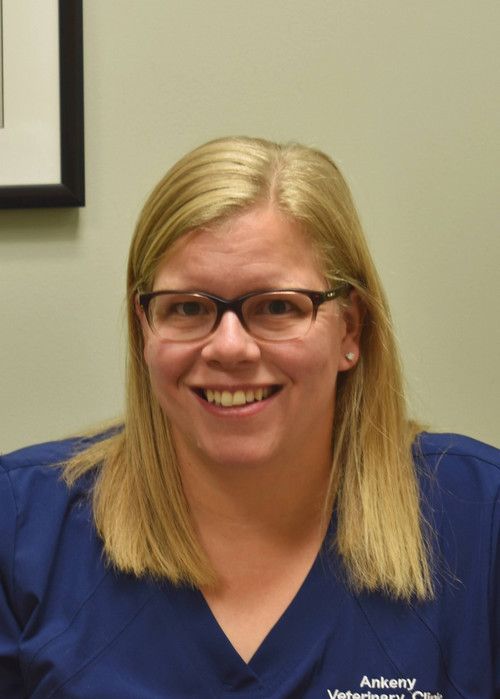 Lauren Larsen, DVM